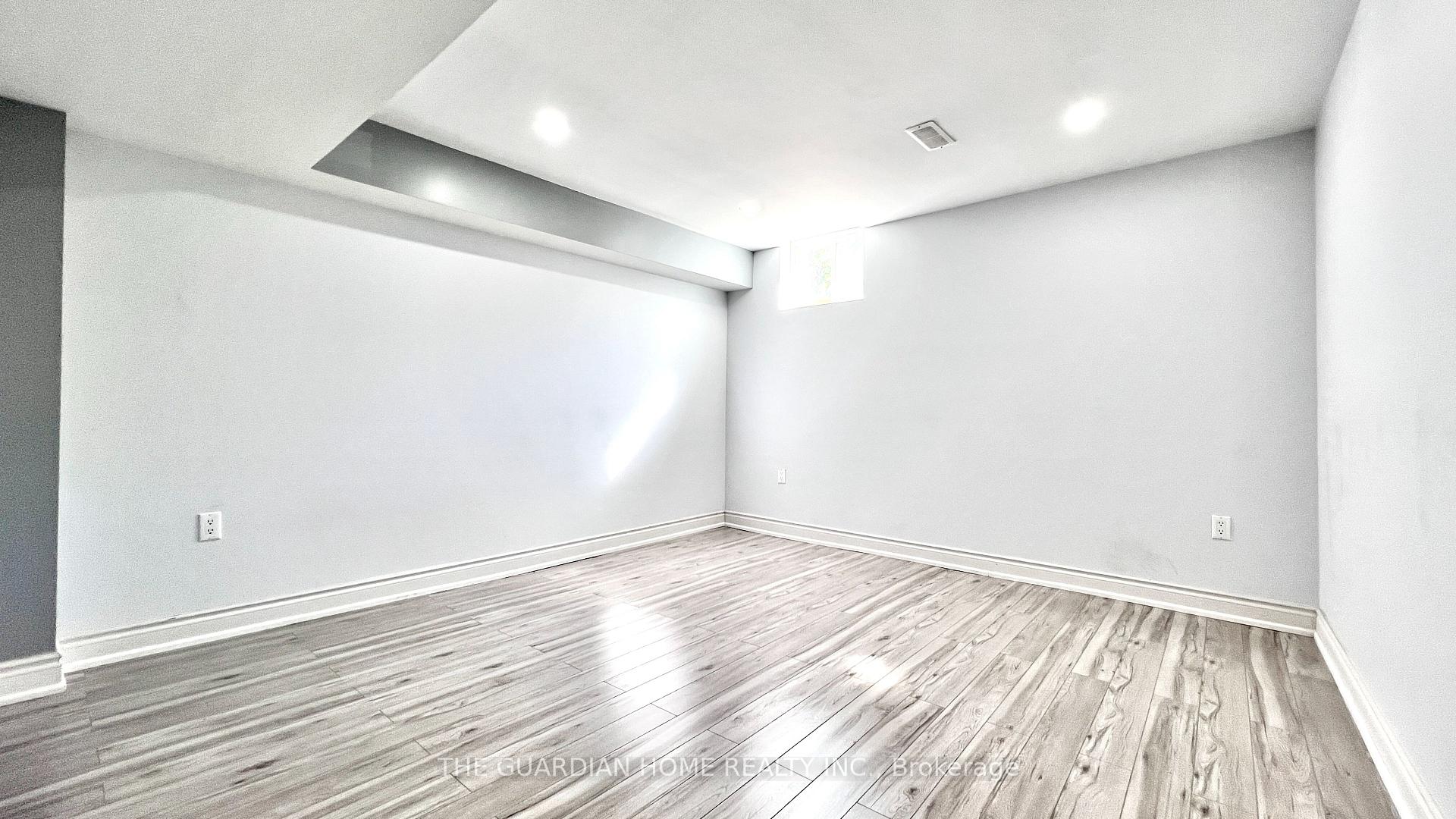 Photo 12 of 371 Elson Street, Markham, Cedarwood — HOMEH