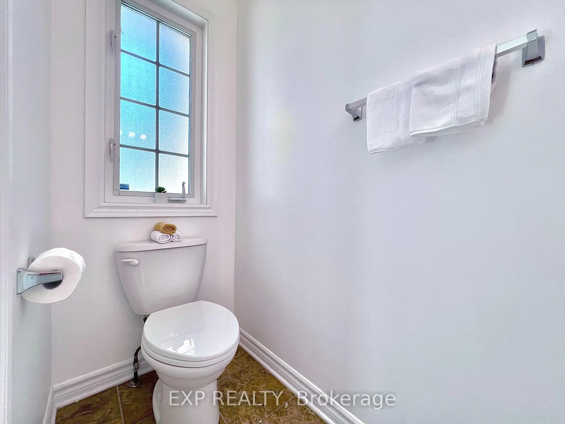 Photo 6 of 457 Foxhall Way, Ottawa, Kanata - Bridlewood — HOMEH
