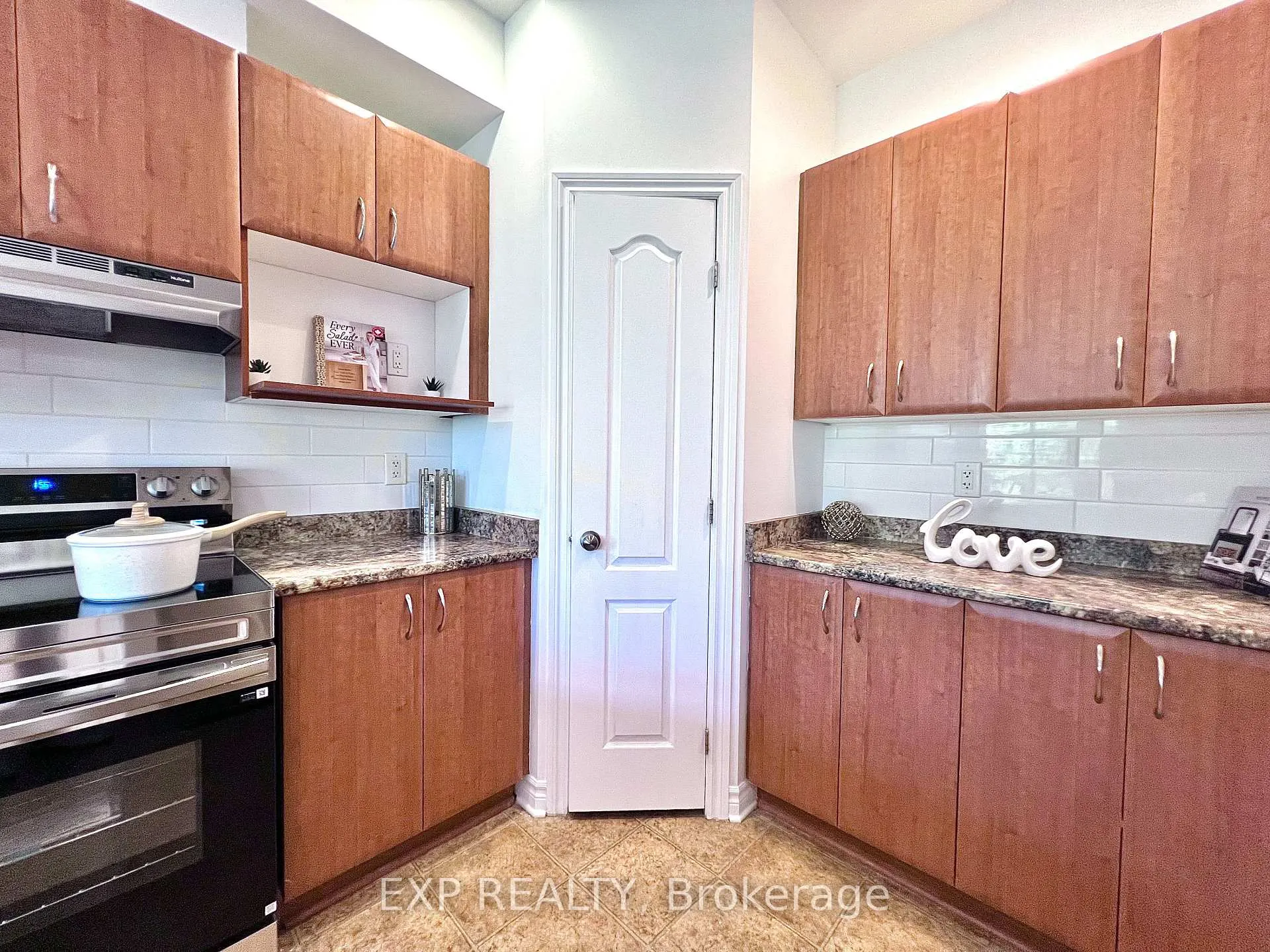Photo 14 of 457 Foxhall Way, Ottawa, Kanata - Bridlewood — HOMEH
