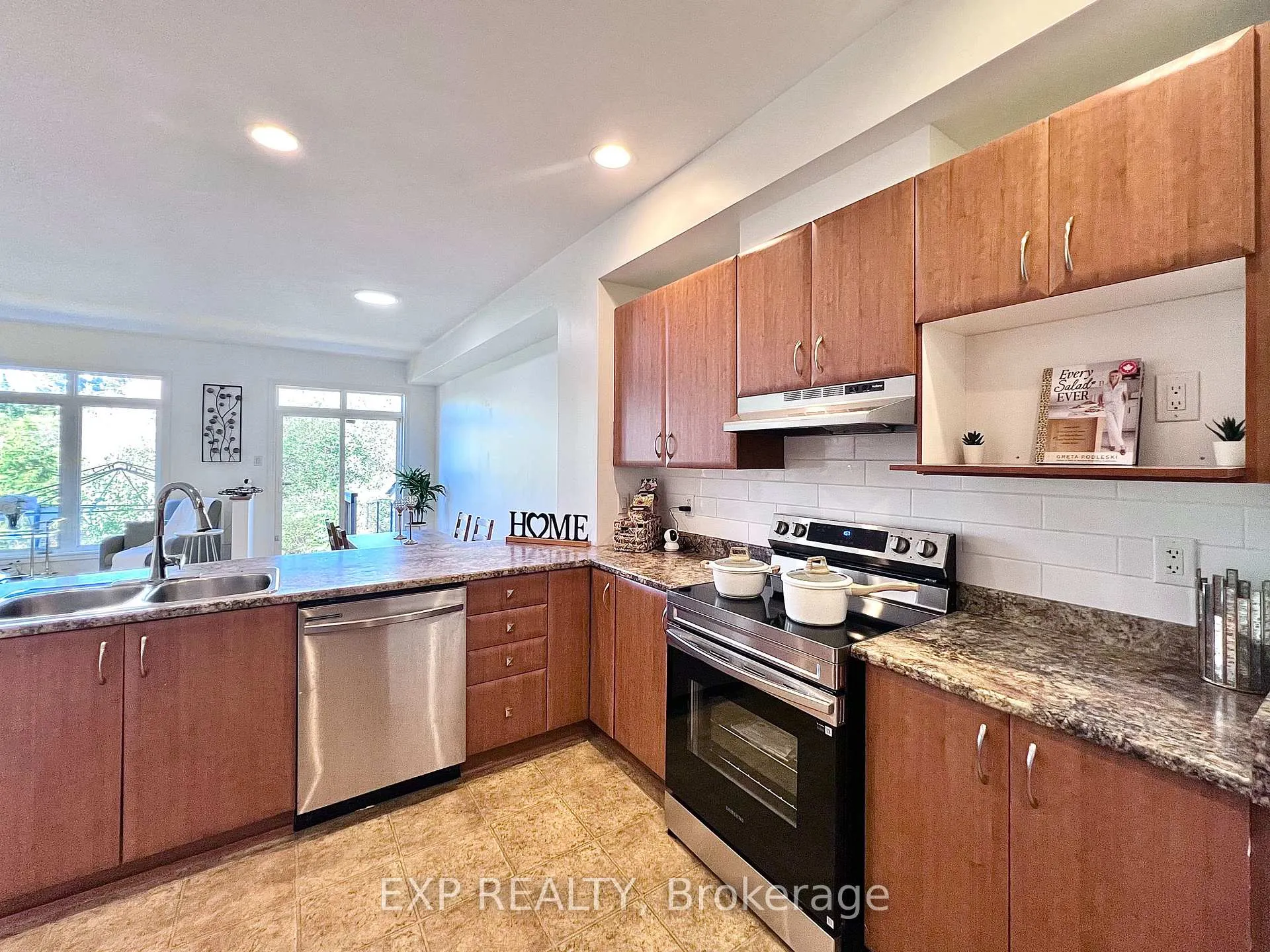 Photo 16 of 457 Foxhall Way, Ottawa, Kanata - Bridlewood — HOMEH