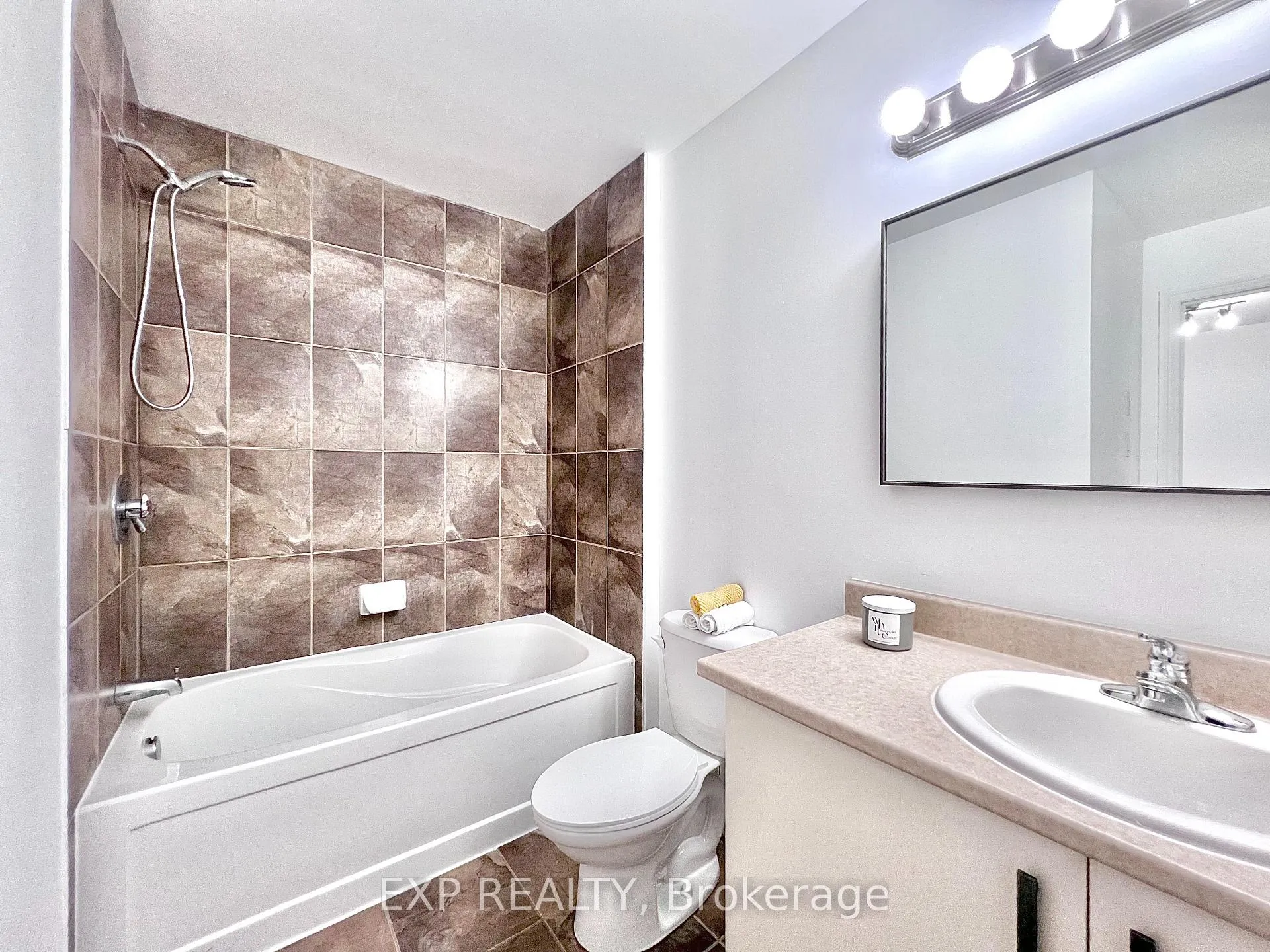 Photo 33 of 457 Foxhall Way, Ottawa, Kanata - Bridlewood — HOMEH