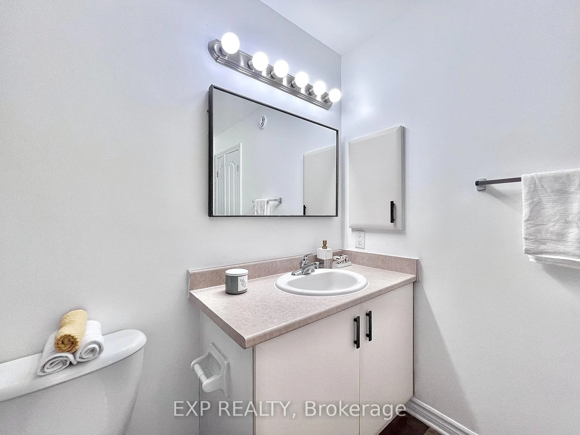Photo 34 of 457 Foxhall Way, Ottawa, Kanata - Bridlewood — HOMEH