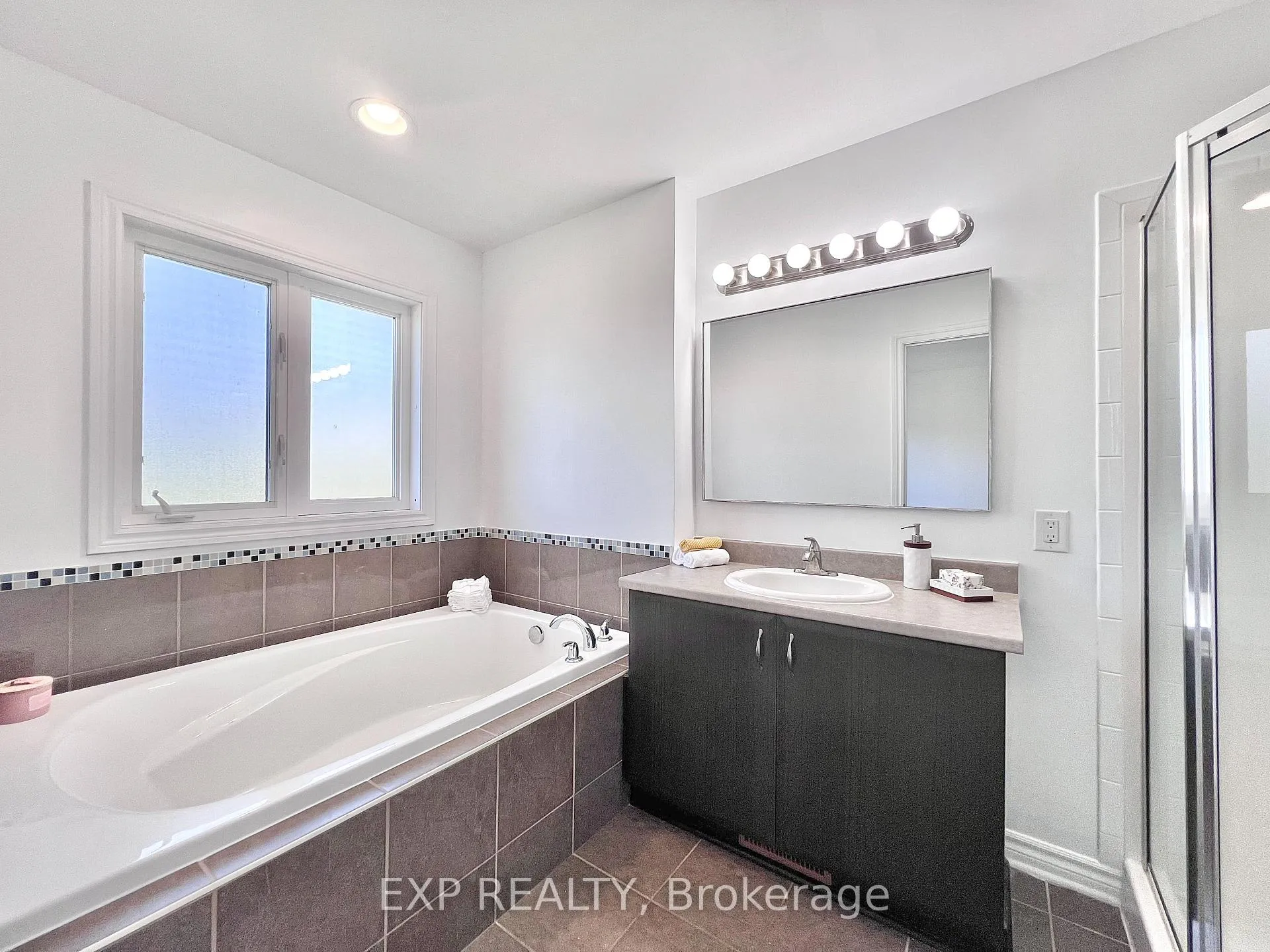 Photo 40 of 457 Foxhall Way, Ottawa, Kanata - Bridlewood — HOMEH