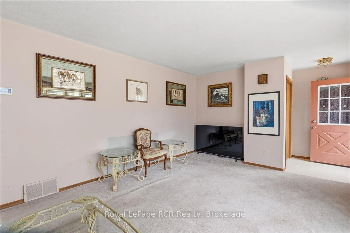 Photo 9 of 207 George Street S, Arran-Elderslie — HOMEH
