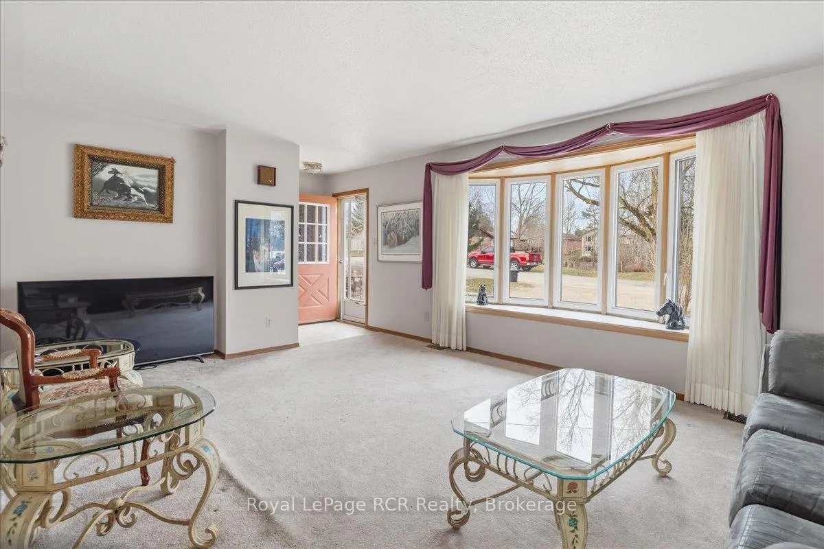 Photo 10 of 207 George Street S, Arran-Elderslie — HOMEH