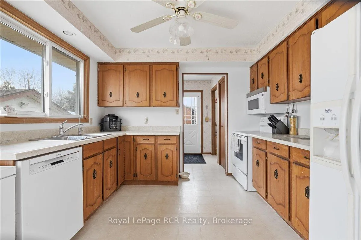 Photo 20 of 207 George Street S, Arran-Elderslie — HOMEH
