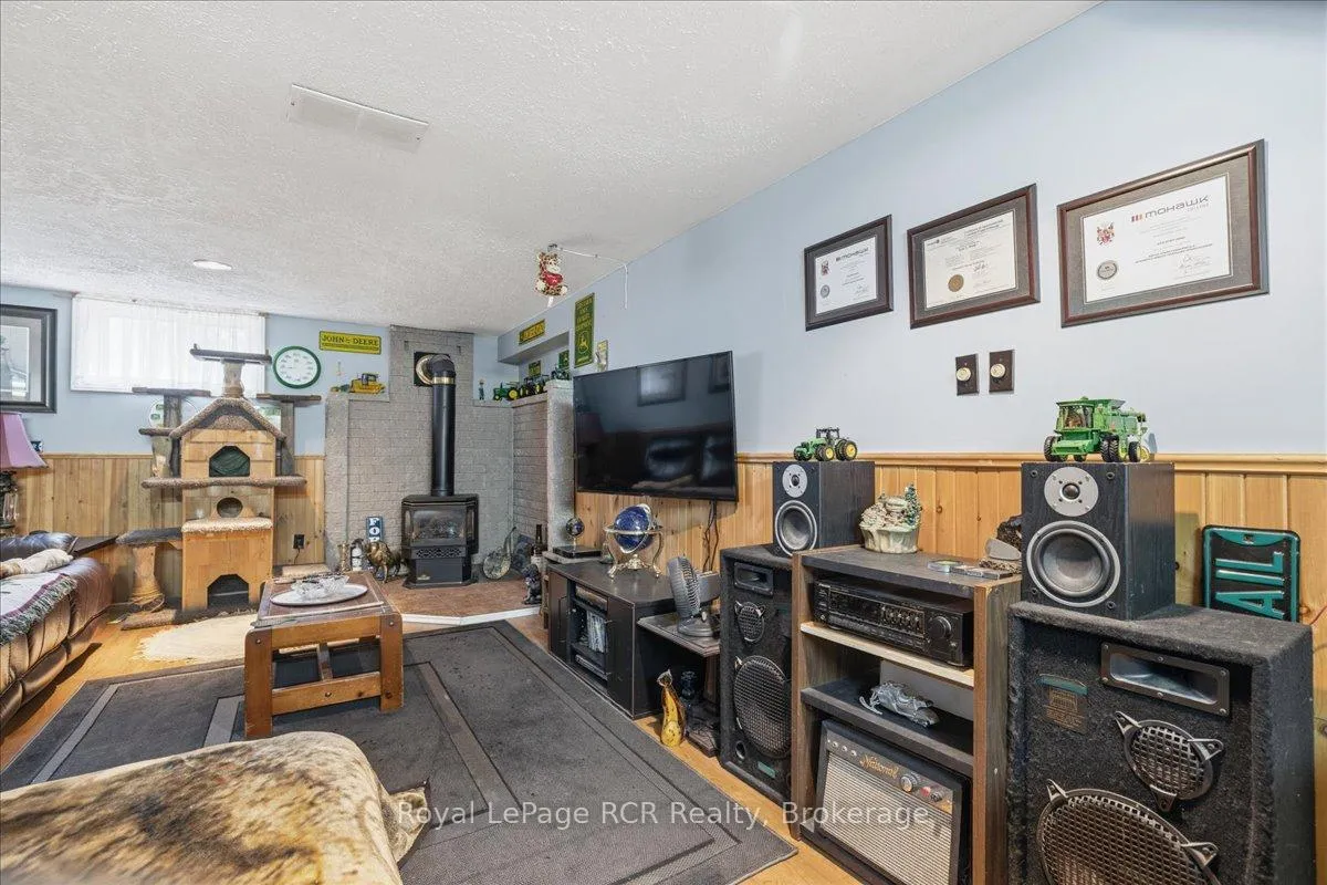 Photo 34 of 207 George Street S, Arran-Elderslie — HOMEH