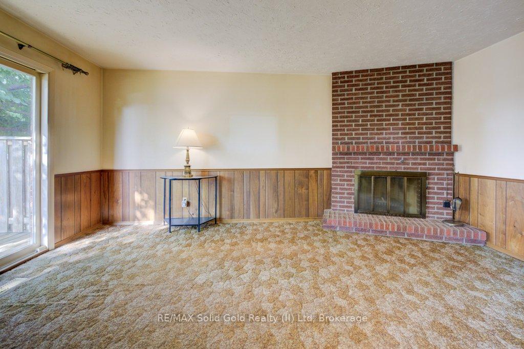 Photo 13 of 71 Ripley Crescent, Kitchener — HOMEH