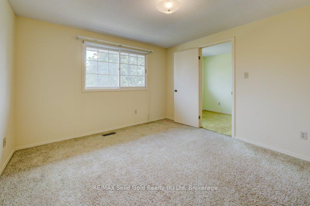 Photo 19 of 71 Ripley Crescent, Kitchener — HOMEH