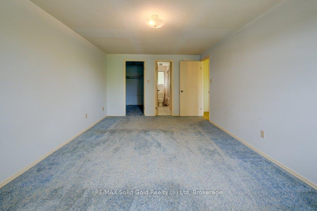 Photo 21 of 71 Ripley Crescent, Kitchener — HOMEH
