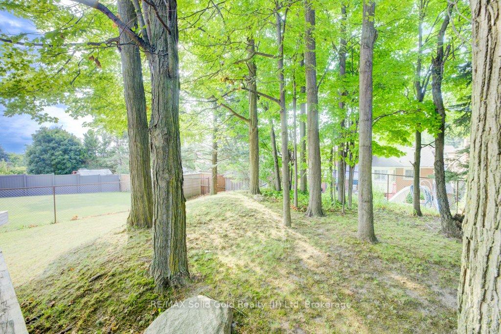 Photo 31 of 71 Ripley Crescent, Kitchener — HOMEH