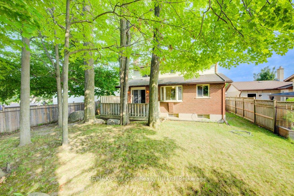 Photo 32 of 71 Ripley Crescent, Kitchener — HOMEH