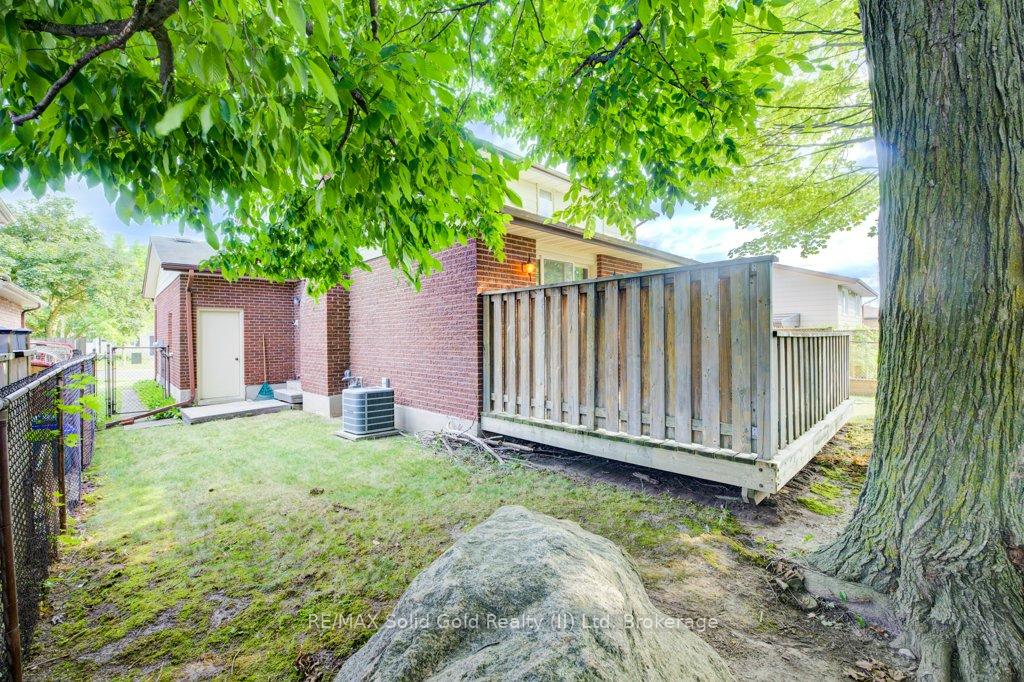 Photo 34 of 71 Ripley Crescent, Kitchener — HOMEH