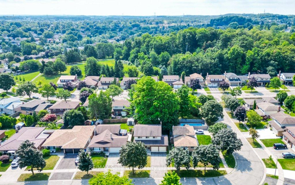 Photo 36 of 71 Ripley Crescent, Kitchener — HOMEH