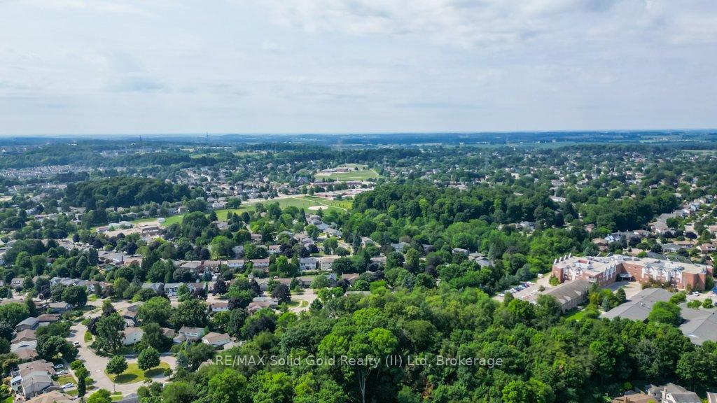 Photo 38 of 71 Ripley Crescent, Kitchener — HOMEH