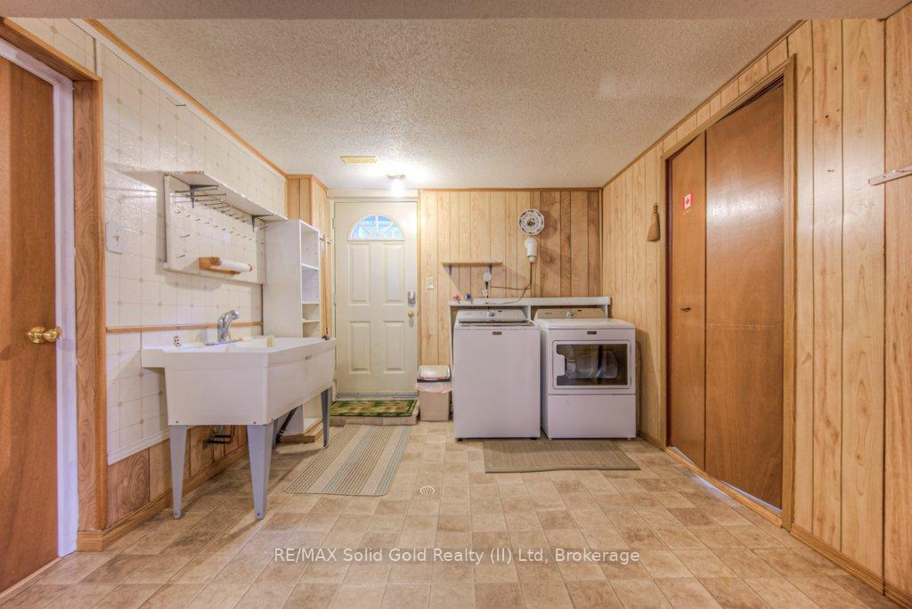 Photo 31 of 16 Wolfe's Court, Kitchener — HOMEH