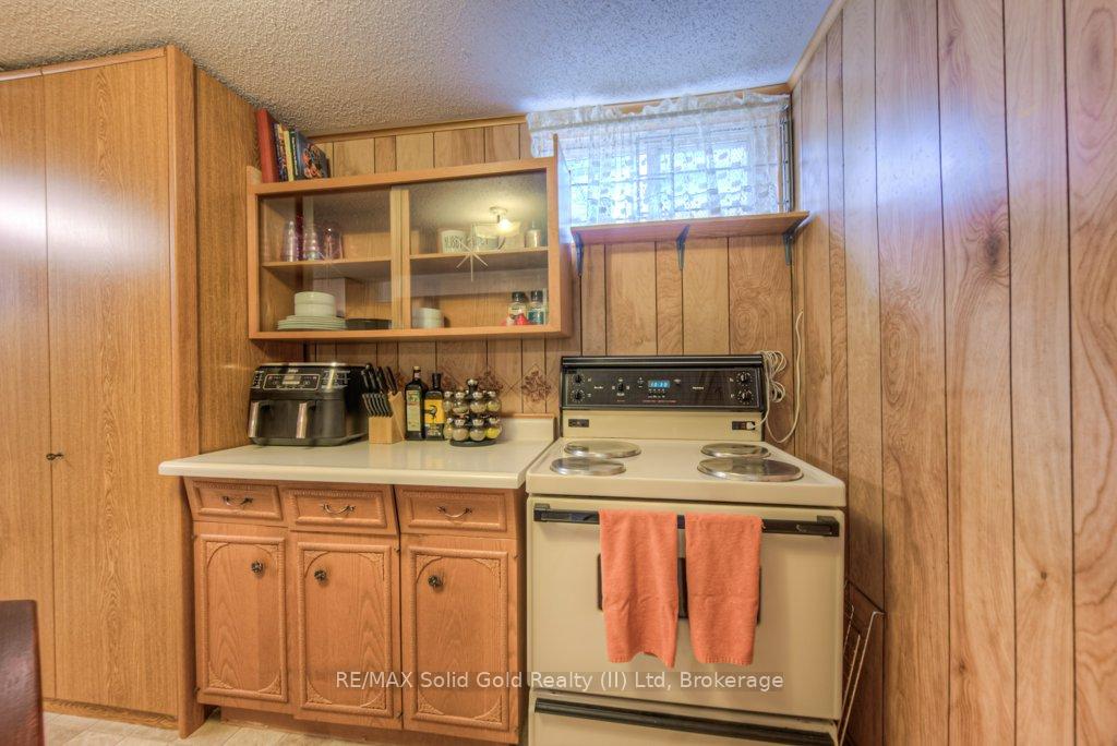 Photo 34 of 16 Wolfe's Court, Kitchener — HOMEH