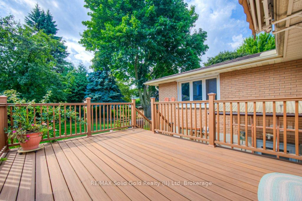Photo 39 of 16 Wolfe's Court, Kitchener — HOMEH