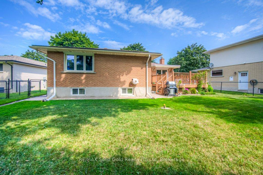 Photo 41 of 16 Wolfe's Court, Kitchener — HOMEH
