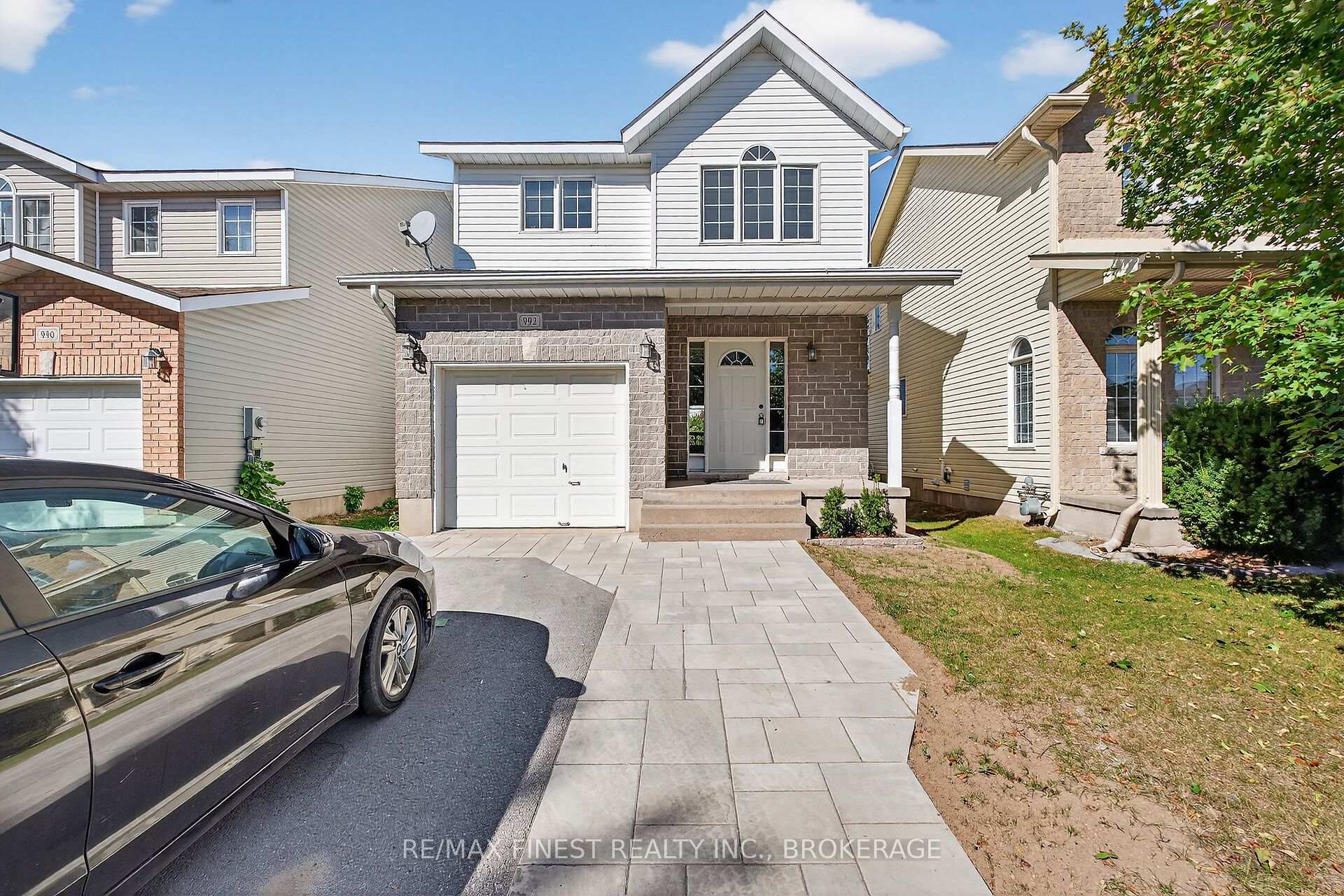 Photo 1 of 992 Bluffwood Avenue, Kingston, Kingston East (Incl Barret Crt) — HOMEH