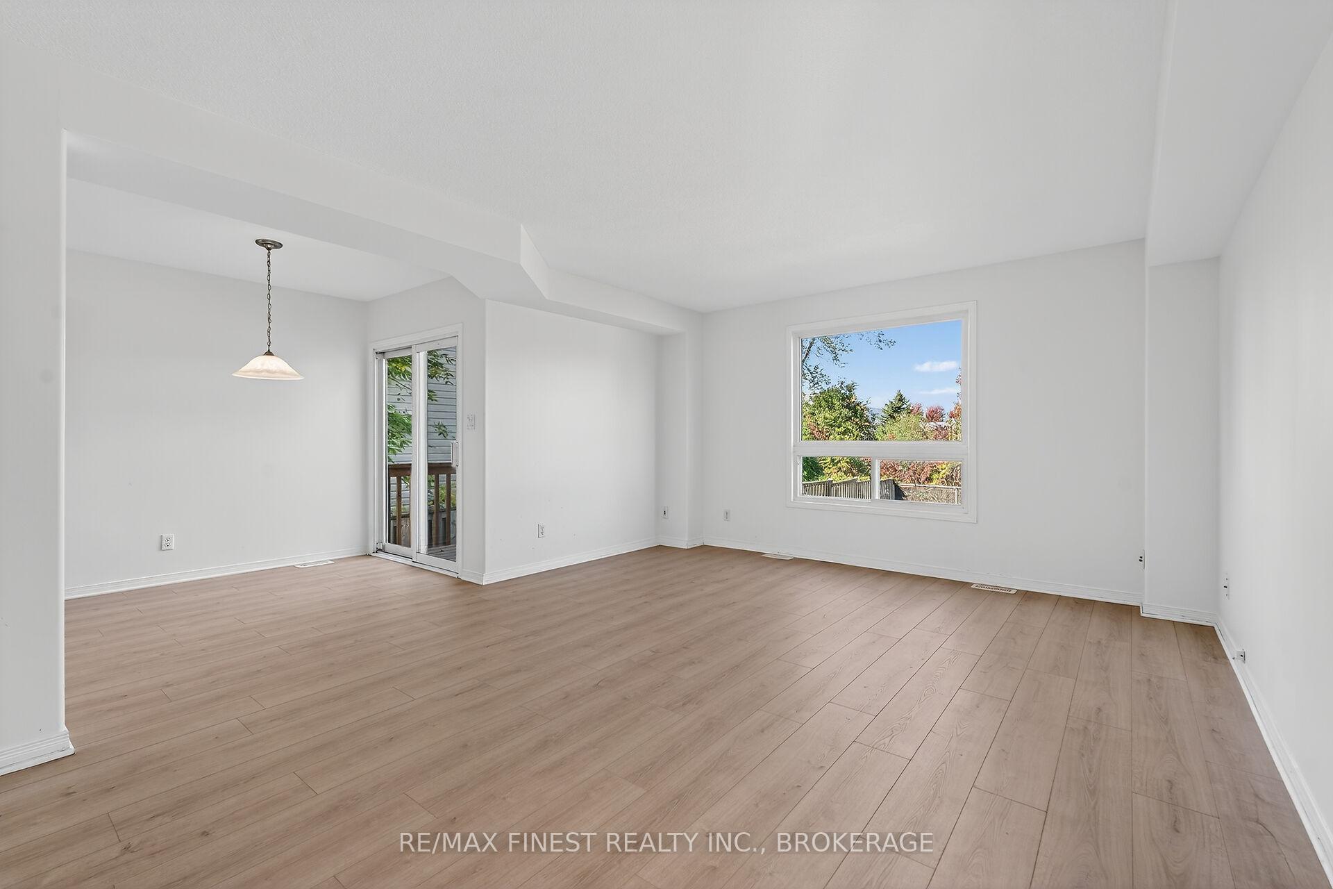 Photo 8 of 992 Bluffwood Avenue, Kingston, Kingston East (Incl Barret Crt) — HOMEH