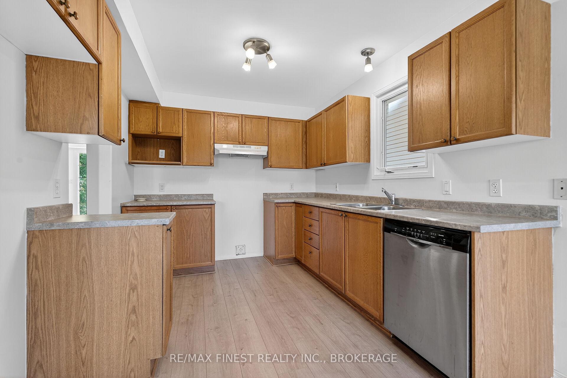 Photo 14 of 992 Bluffwood Avenue, Kingston, Kingston East (Incl Barret Crt) — HOMEH