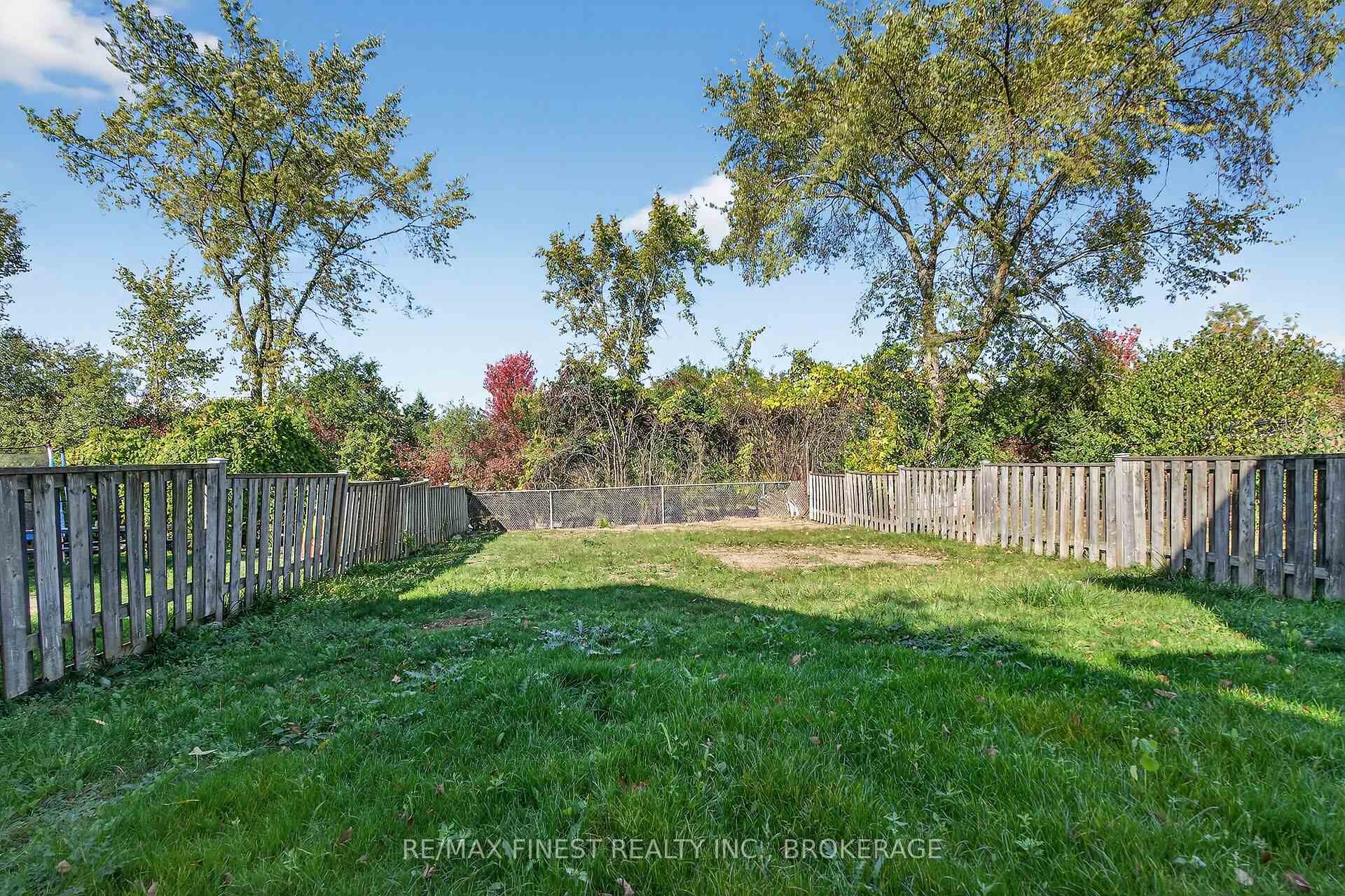 Photo 33 of 992 Bluffwood Avenue, Kingston, Kingston East (Incl Barret Crt) — HOMEH