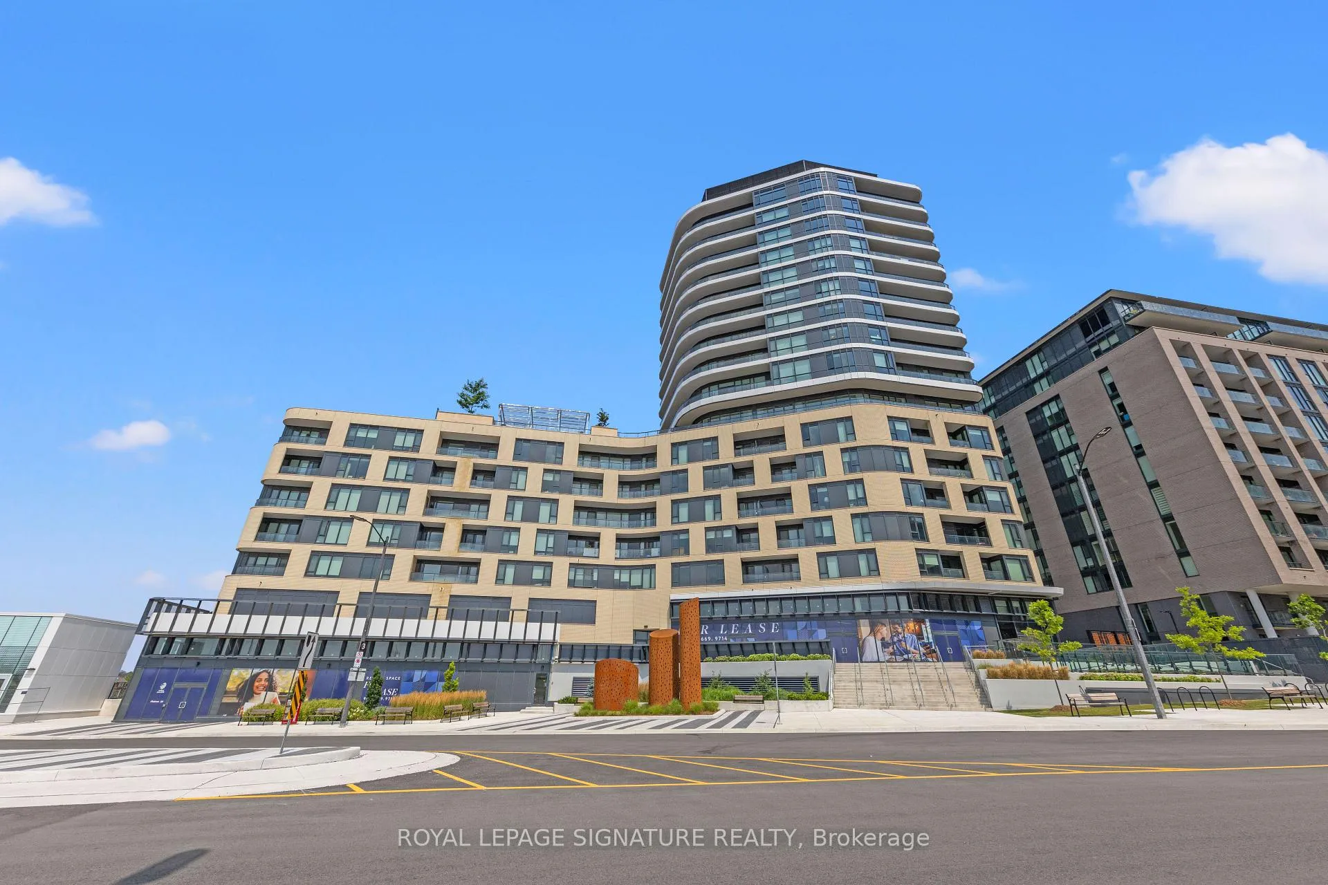Photo 1 of Unit 207, 120 Eagle Rock Way, Vaughan, Rural Vaughan — HOMEH