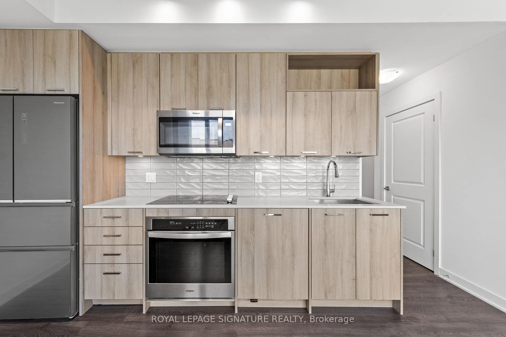 Photo 10 of Unit 207, 120 Eagle Rock Way, Vaughan, Rural Vaughan — HOMEH