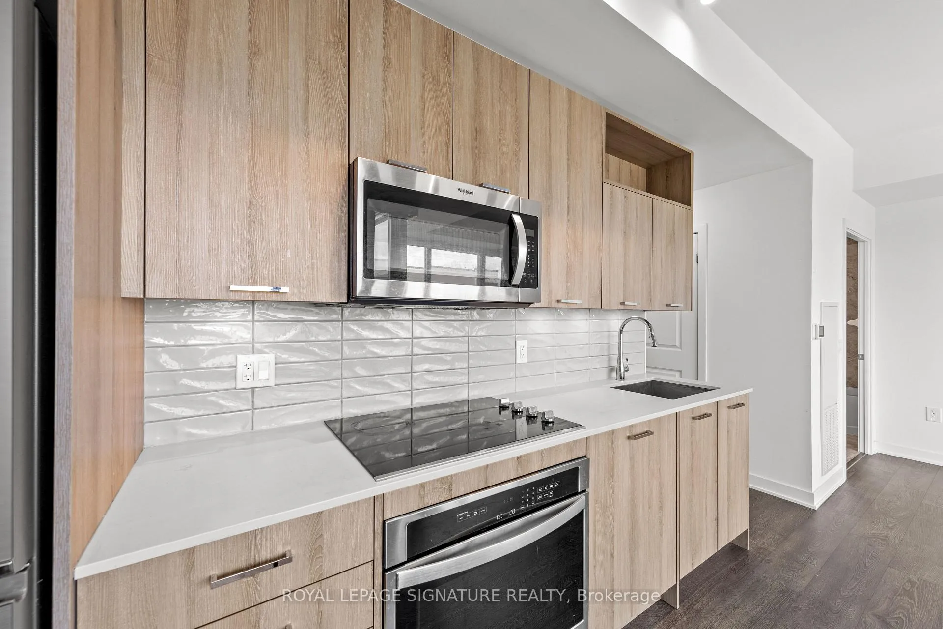 Photo 13 of Unit 207, 120 Eagle Rock Way, Vaughan, Rural Vaughan — HOMEH