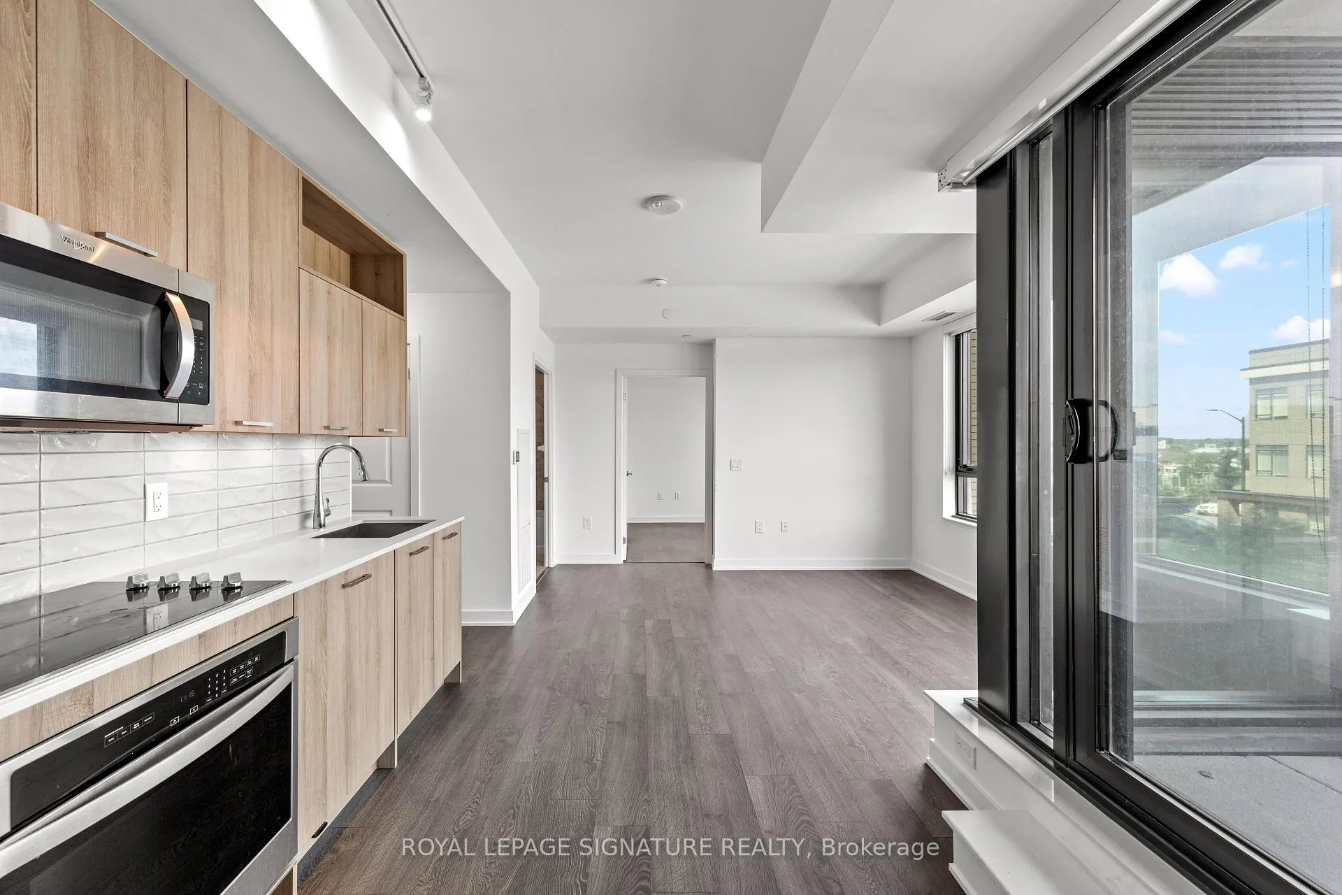 Photo 15 of Unit 207, 120 Eagle Rock Way, Vaughan, Rural Vaughan — HOMEH