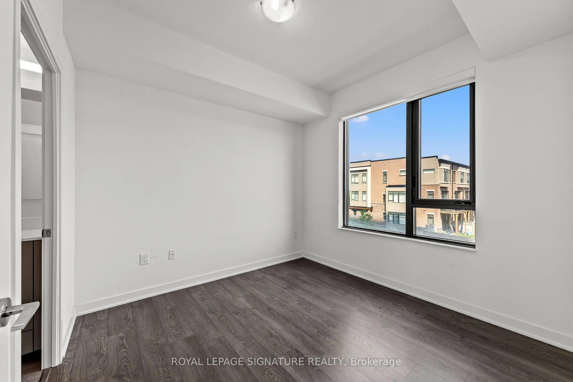 Photo 19 of Unit 207, 120 Eagle Rock Way, Vaughan, Rural Vaughan — HOMEH