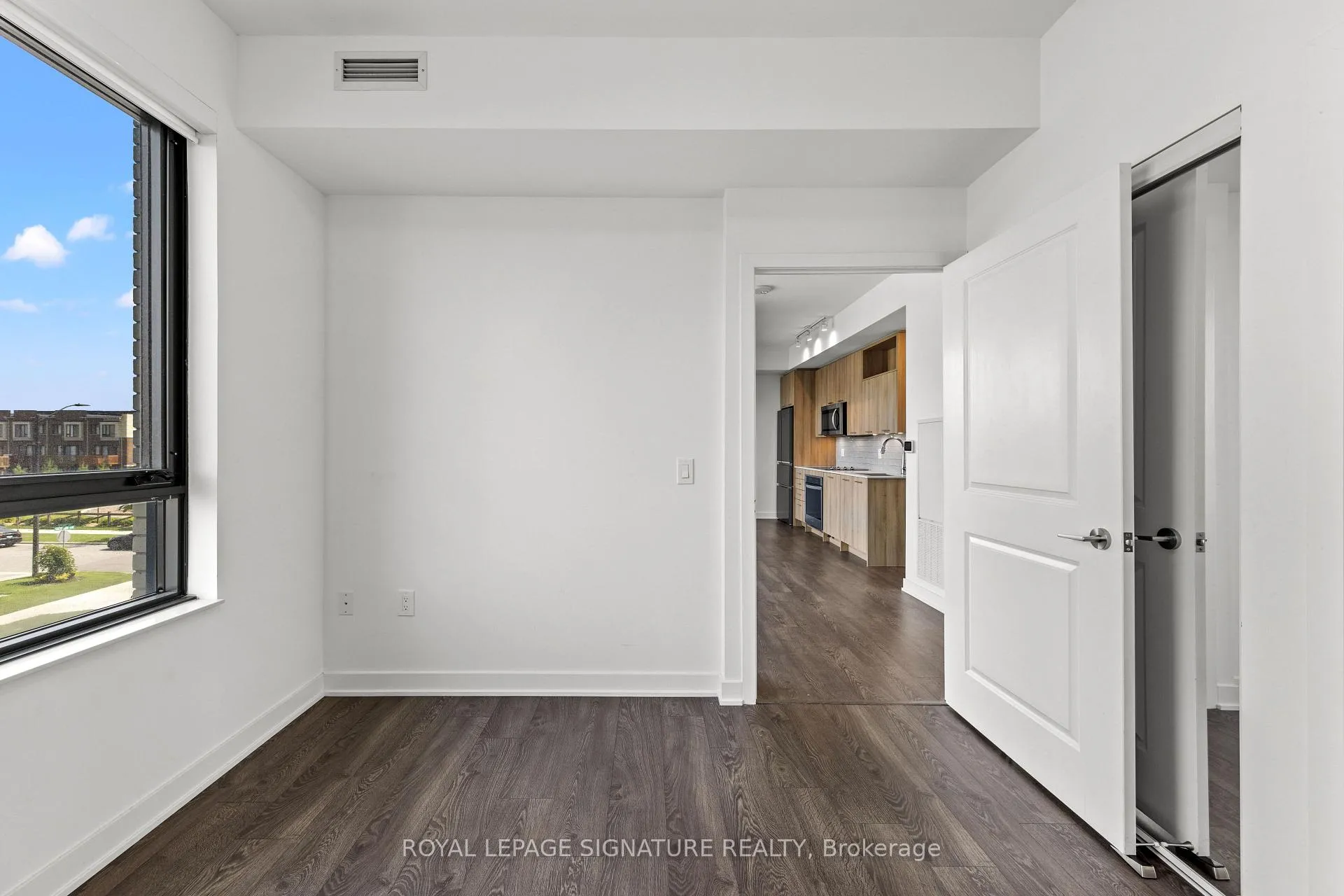 Photo 22 of Unit 207, 120 Eagle Rock Way, Vaughan, Rural Vaughan — HOMEH