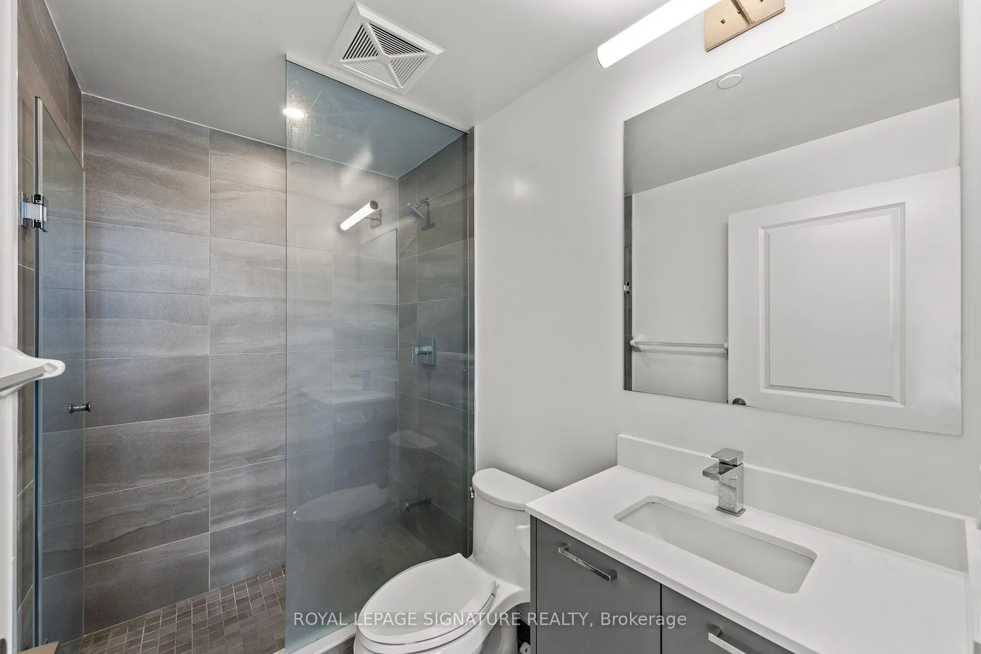 Photo 24 of Unit 207, 120 Eagle Rock Way, Vaughan, Rural Vaughan — HOMEH