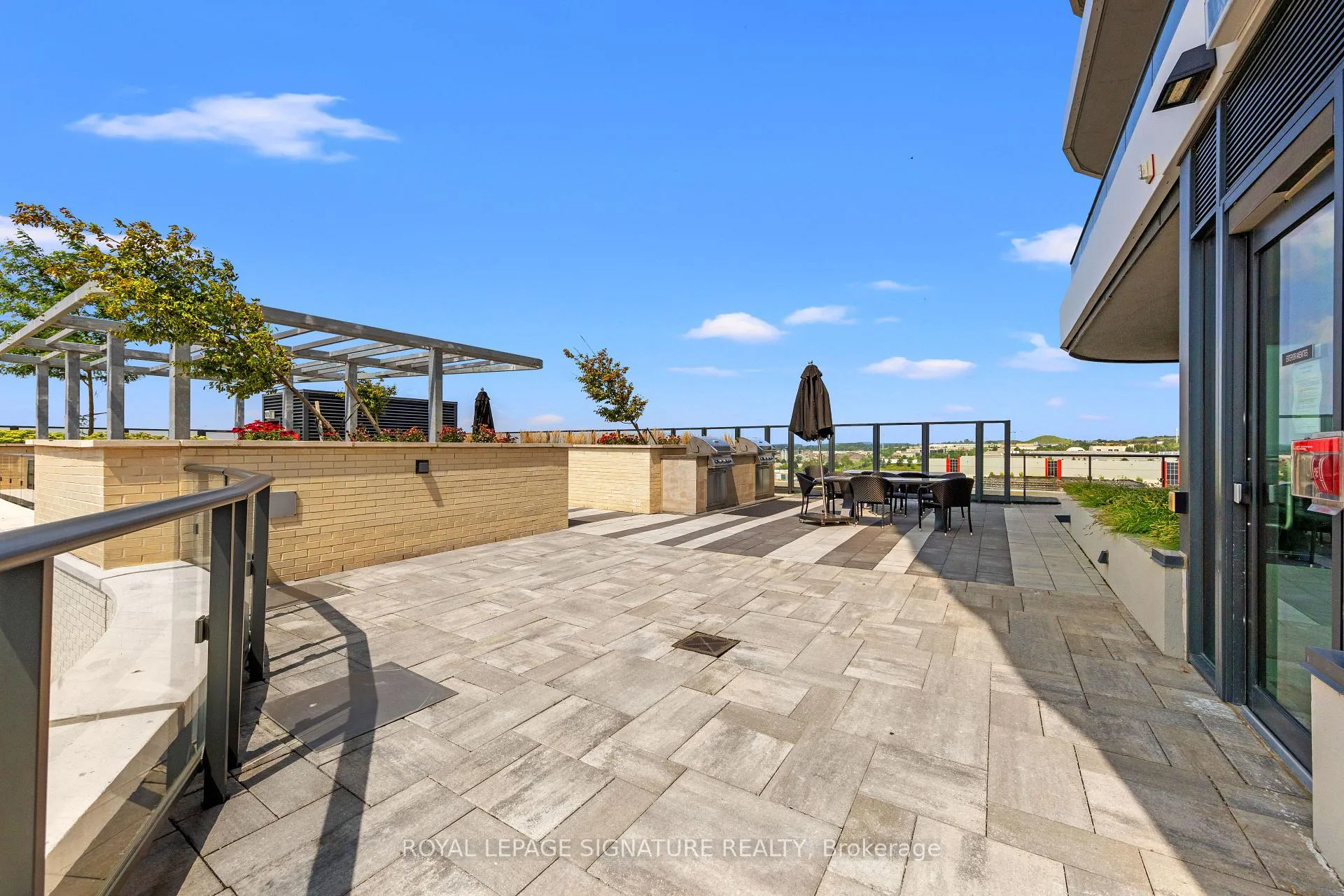Photo 37 of Unit 207, 120 Eagle Rock Way, Vaughan, Rural Vaughan — HOMEH