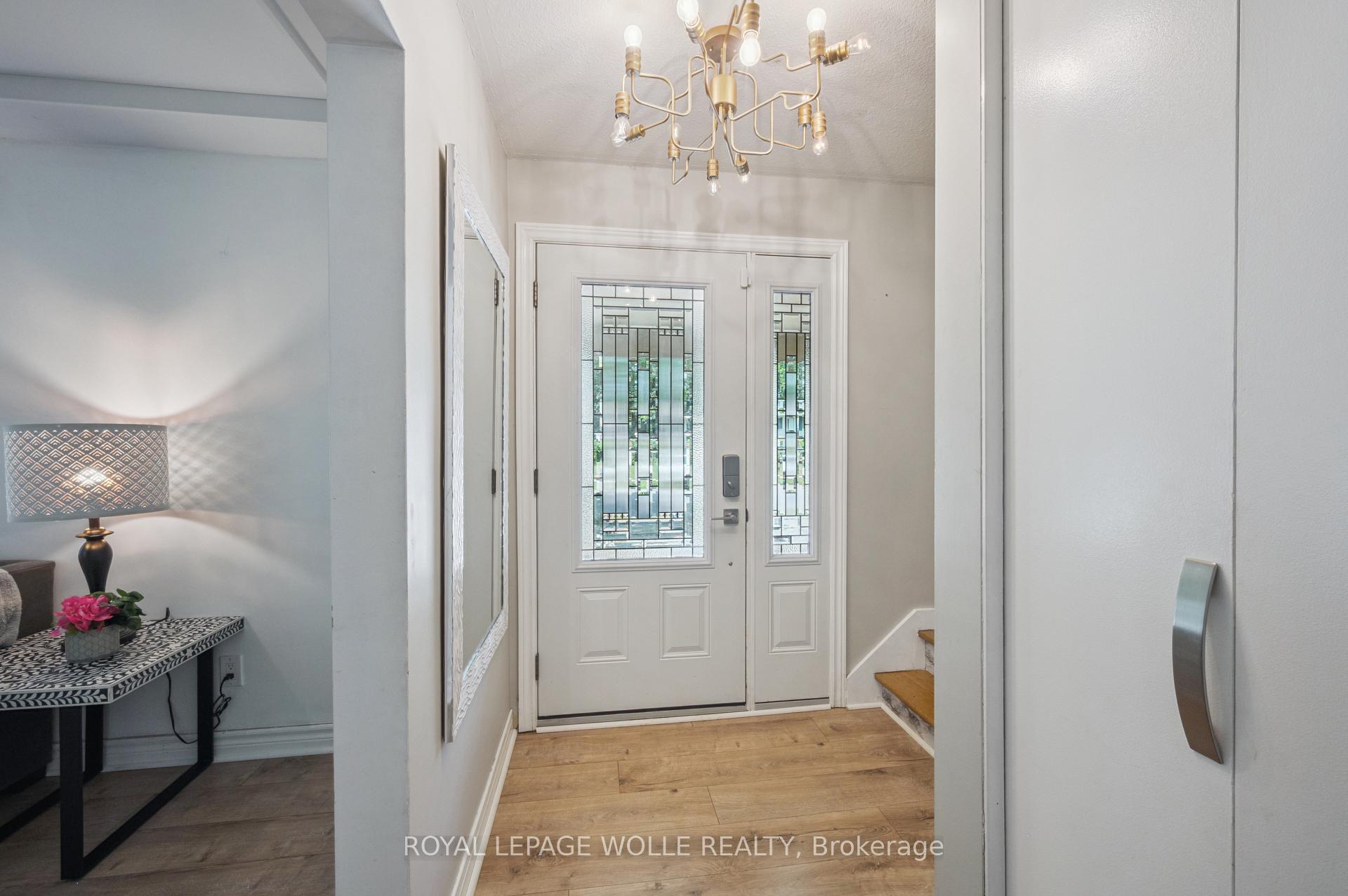 Photo 3 of 36 Craig Drive, Kitchener — HOMEH