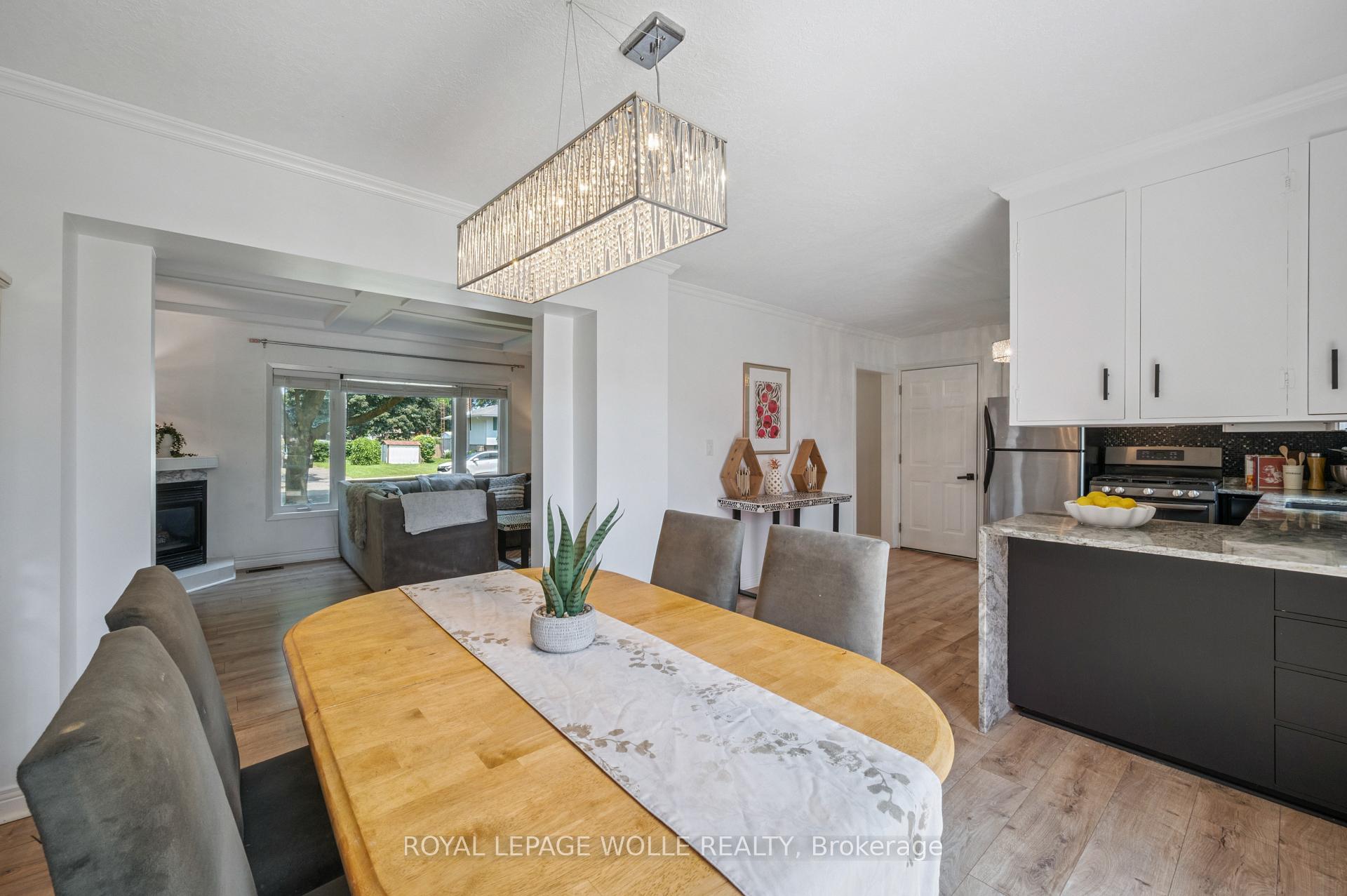 Photo 7 of 36 Craig Drive, Kitchener — HOMEH
