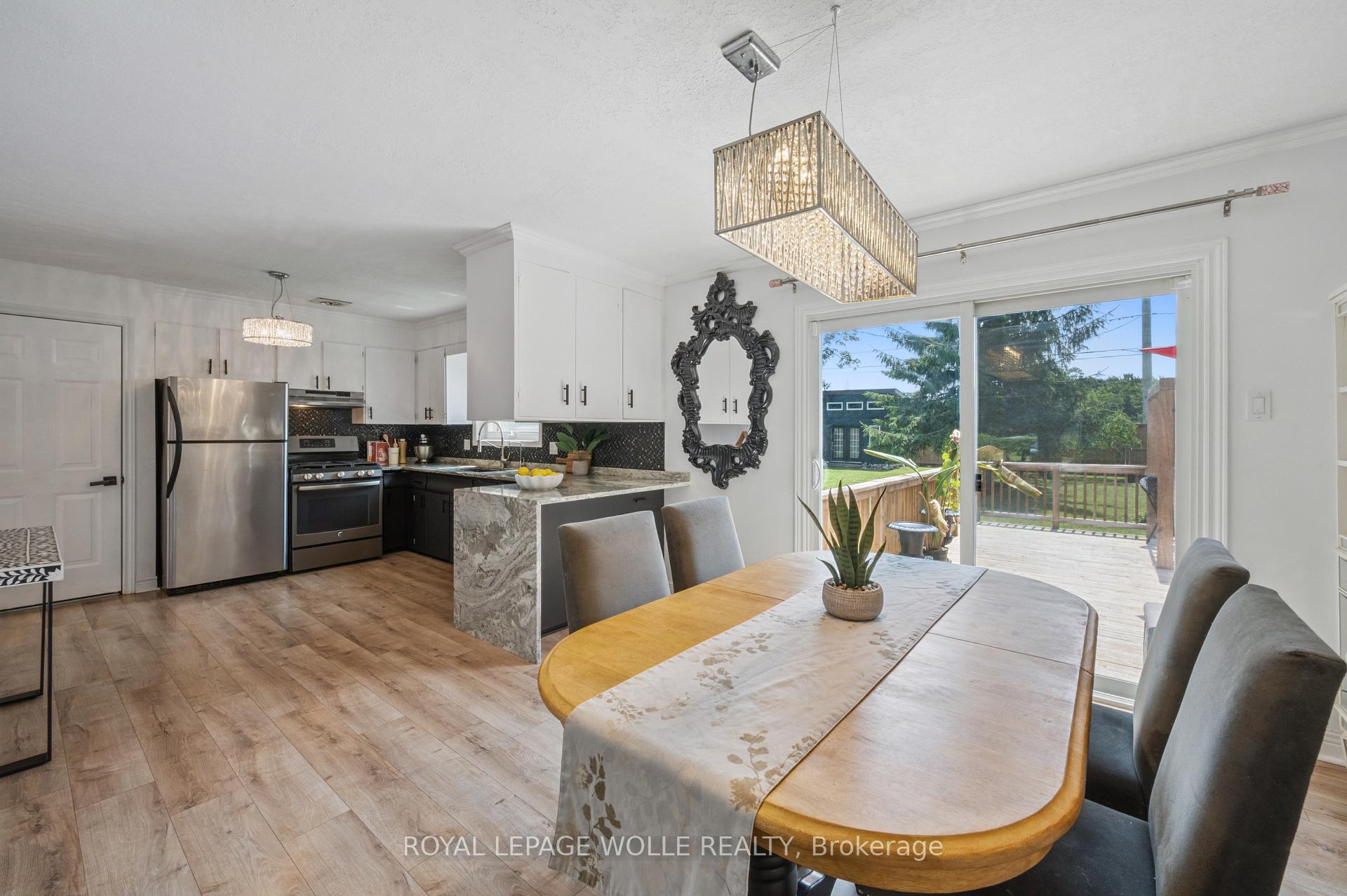 Photo 11 of 36 Craig Drive, Kitchener — HOMEH