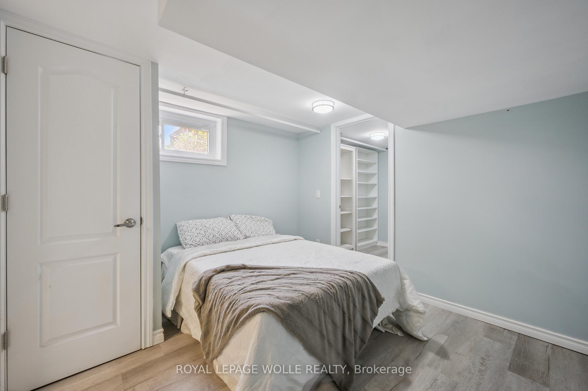 Photo 26 of 36 Craig Drive, Kitchener — HOMEH