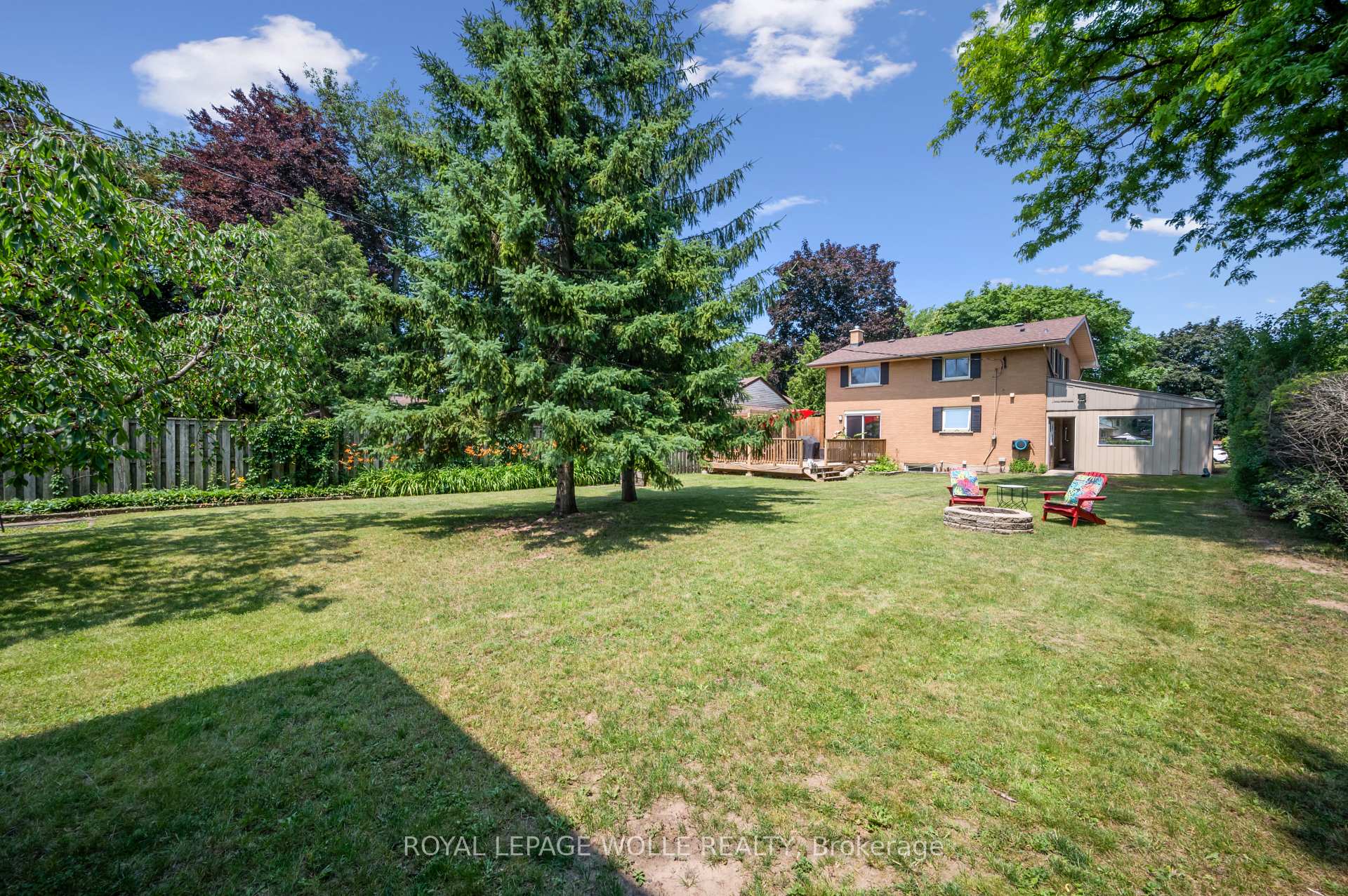 Photo 34 of 36 Craig Drive, Kitchener — HOMEH