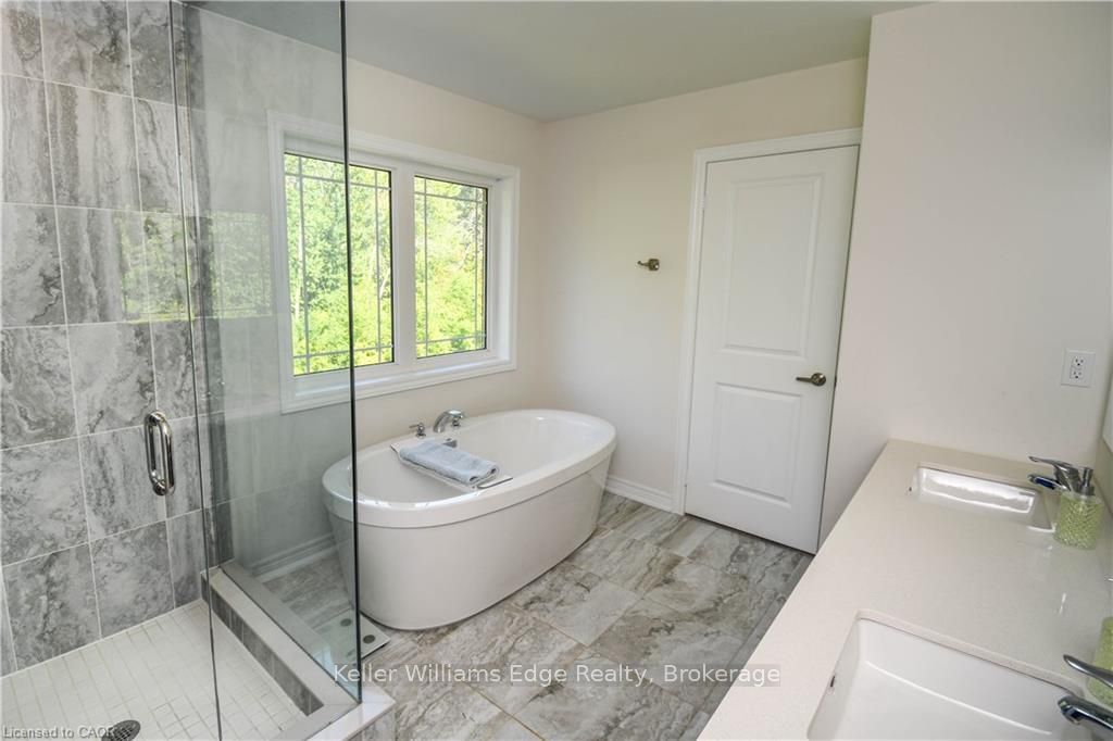 Photo 23 of 1016 Hardy Way, Innisfil, Lefroy — HOMEH