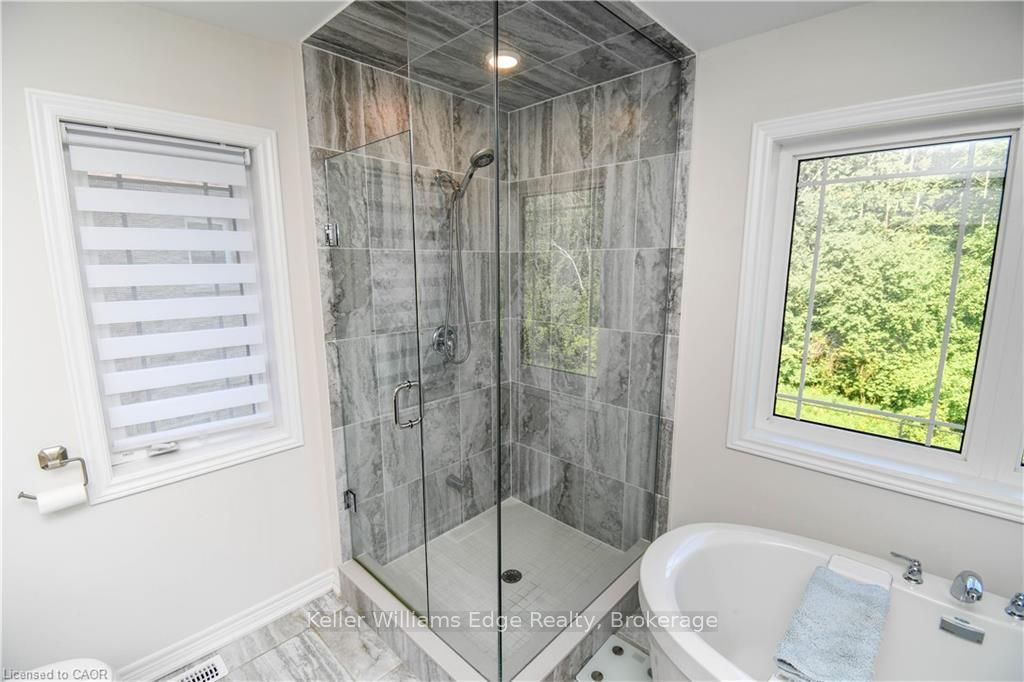 Photo 24 of 1016 Hardy Way, Innisfil, Lefroy — HOMEH