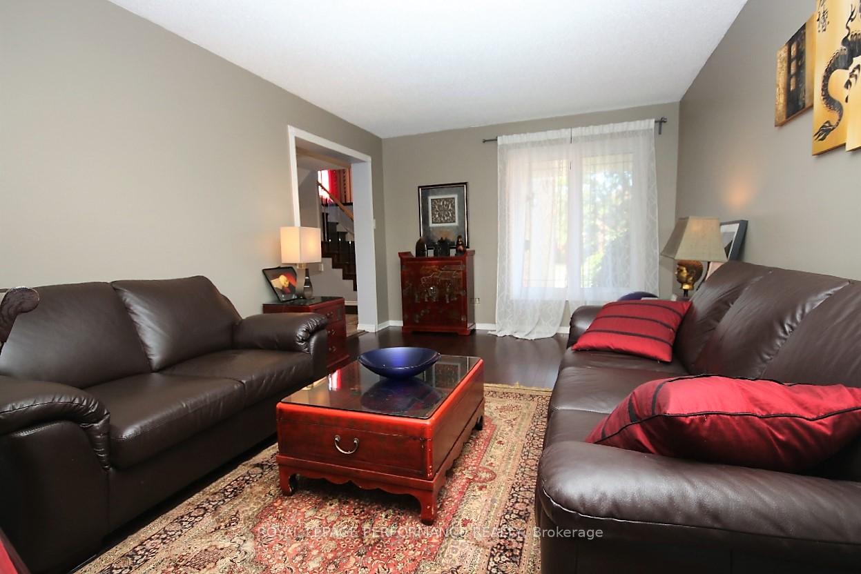 Photo 3 of 16 Inwood Drive, Ottawa, Kanata - Bridlewood — HOMEH