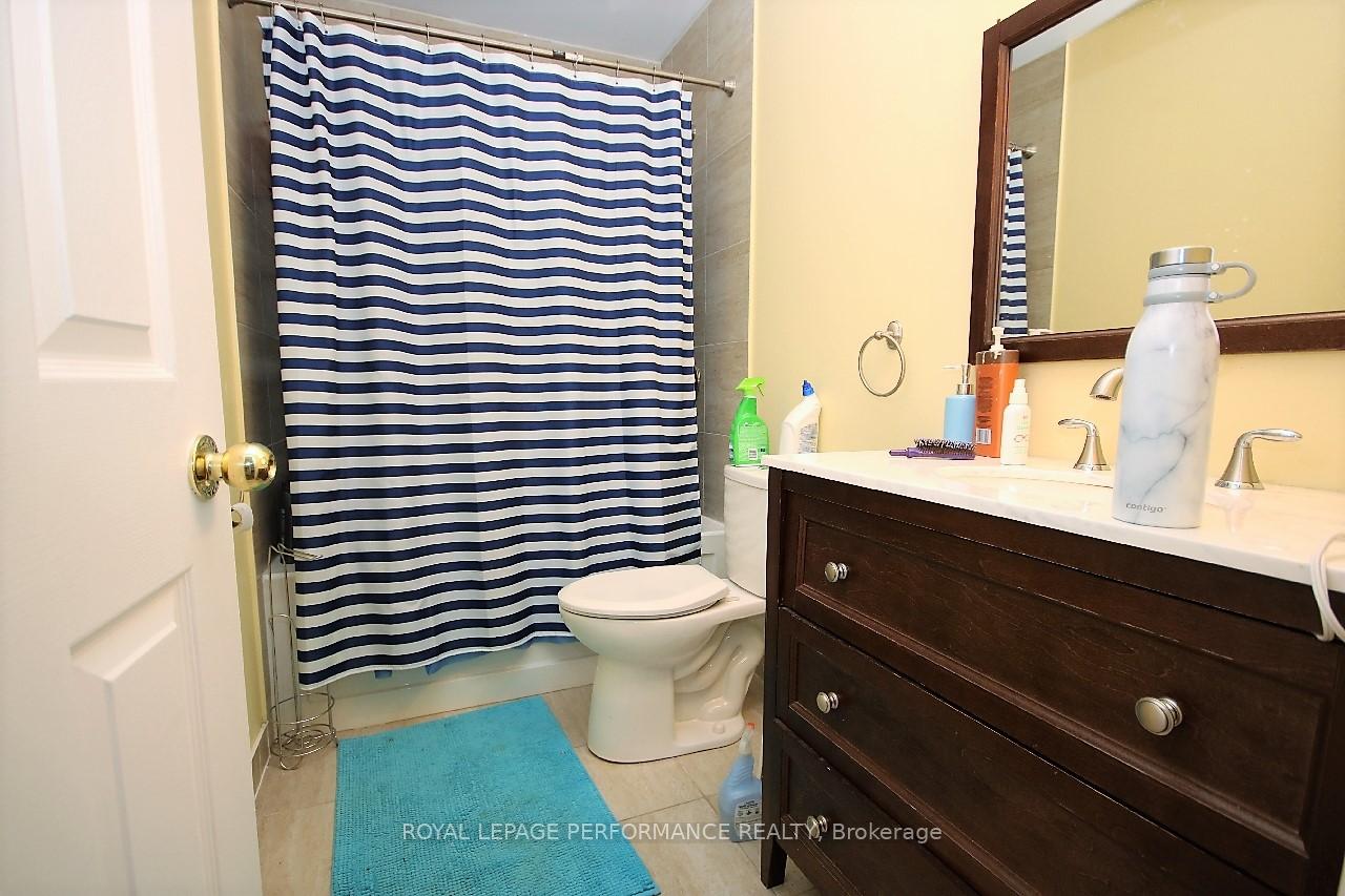 Photo 20 of 16 Inwood Drive, Ottawa, Kanata - Bridlewood — HOMEH