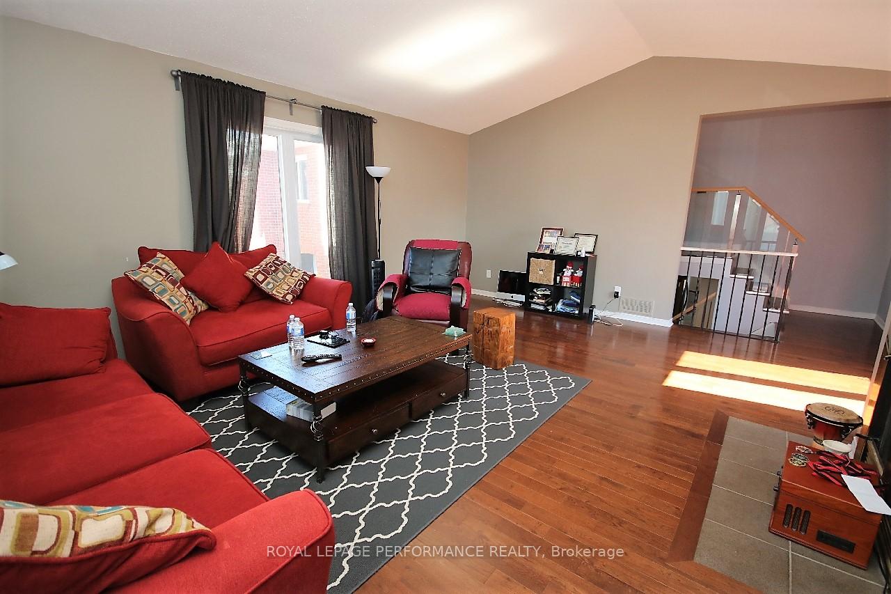 Photo 24 of 16 Inwood Drive, Ottawa, Kanata - Bridlewood — HOMEH