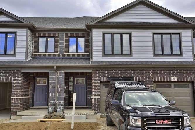 Photo 1 of 36 Woodedge Circle, Kitchener, Pioneer Park/Doon/Wyldwoods — HOMEH