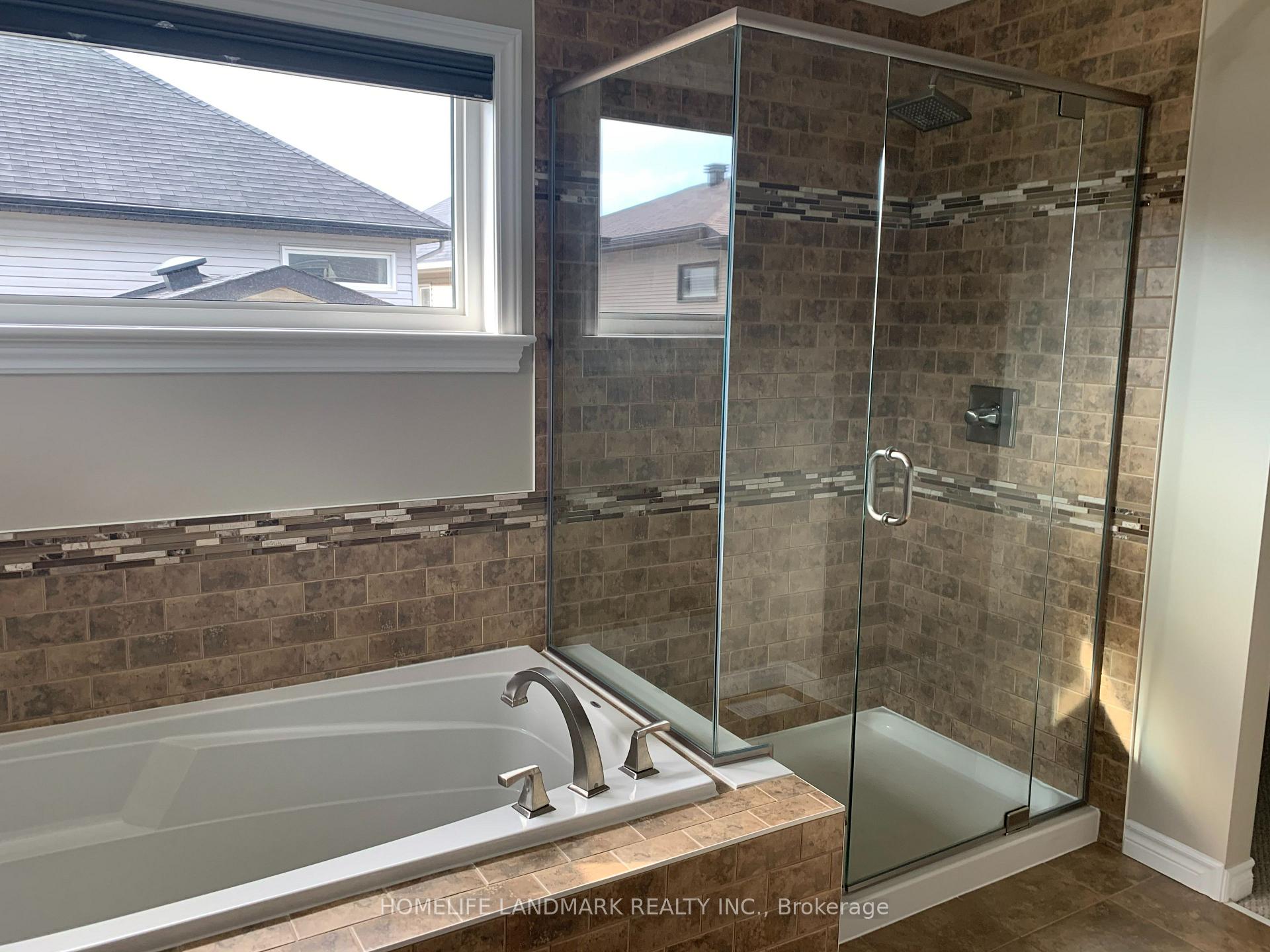 Photo 14 of 134 Tapadero Avenue, Ottawa, Kanata - Emerald Meadows/Trailwest — HOMEH