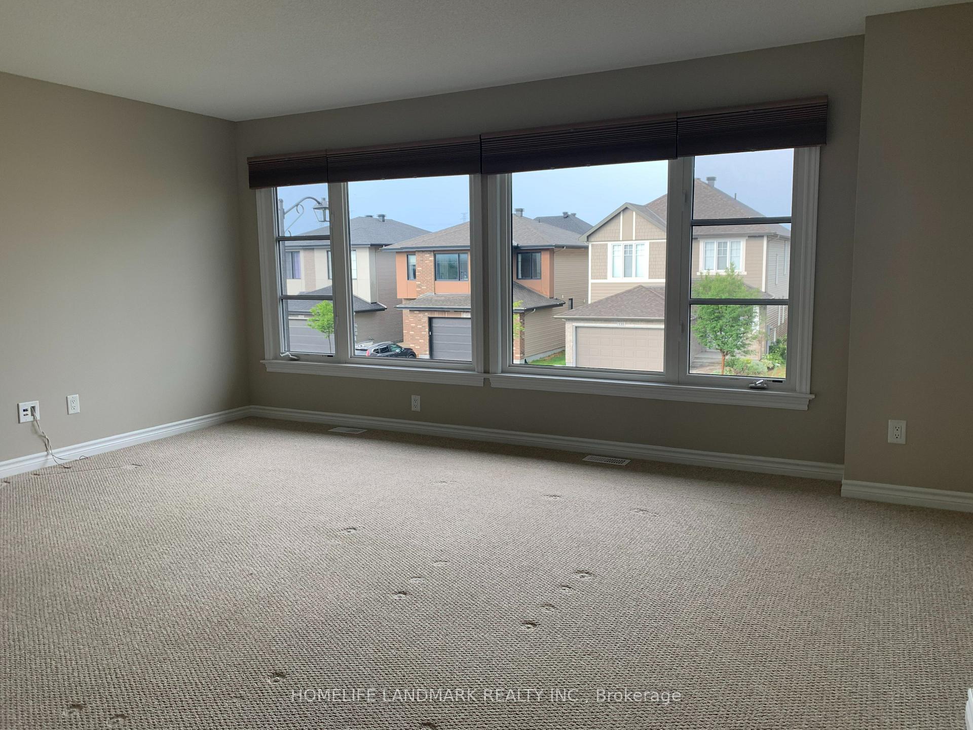Photo 16 of 134 Tapadero Avenue, Ottawa, Kanata - Emerald Meadows/Trailwest — HOMEH
