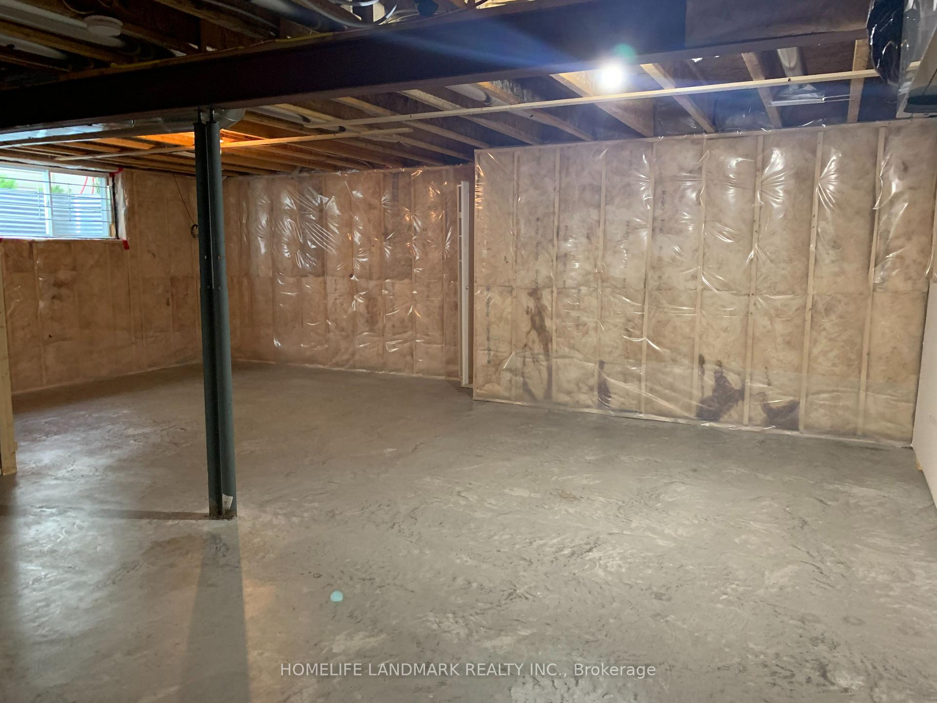 Photo 23 of 134 Tapadero Avenue, Ottawa, Kanata - Emerald Meadows/Trailwest — HOMEH