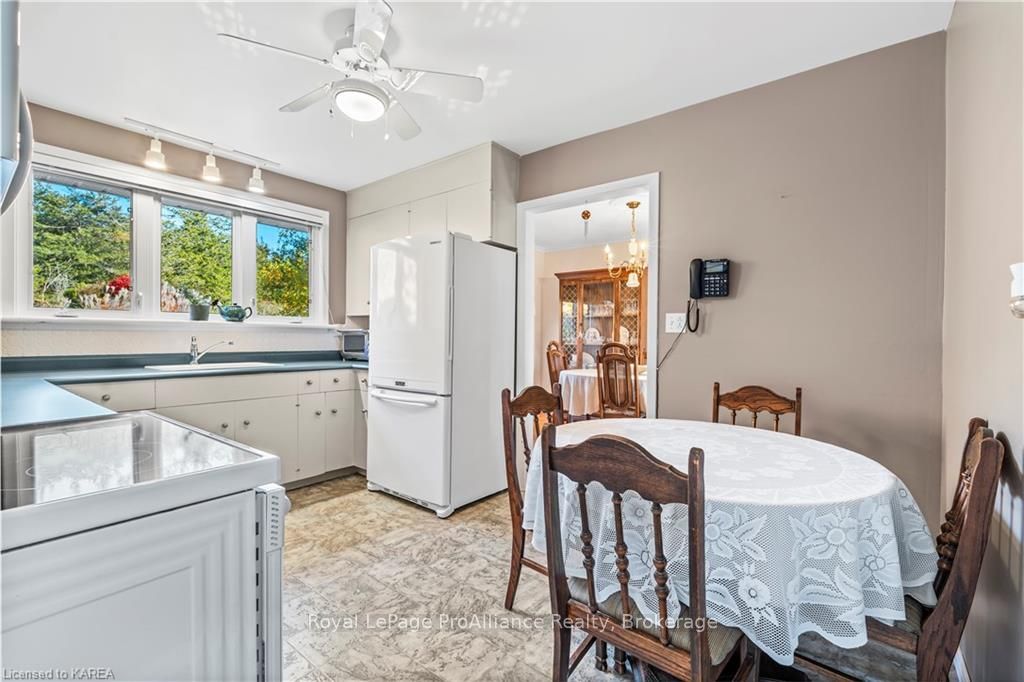 Photo 23 of 240 Somerset Drive, Loyalist, Bath — HOMEH